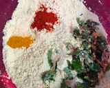 A picture of step 2 of Mint Cashewnut pakoda.