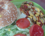 Foto del paso 3 de la receta: Hamburguesa de res con lechuga y papas