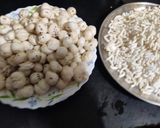 A picture of step 3 of Makhana Bhel.