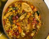 Foto del paso 5 de la receta: Guiso de pollo versión aprovechamiento