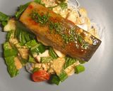Foto langkah ke 4 dari resep Salmon teriyaki dan creamy sallad.