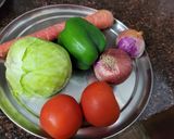 A picture of step 2 of रवा उतपम.