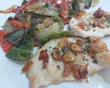 Foto del paso 2 de la receta Filetes de pollo con verduras a la plancha al toque de orégano