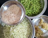 A picture of step 1 of Cauliflower and pigeon peas sabji.
