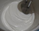Foto langkah ke 2 dari resep Chiffon Cake Soft and Moist.