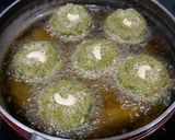 A picture of step 4 of Hara bhara kebab.