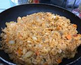 รูปขั้นตอนการทำที่ 2 ของ ข้าวผัดกิมจิ