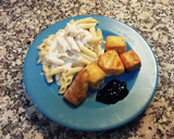 Foto del paso 4 de la receta: Pasta con salsa Roquefort y queso frito con arándanos