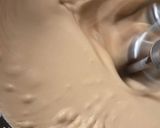 Foto del paso 2 de la receta: Helado de café instantáneo 🍦 fácil sin máquina, solo 3 ingredientes ☕