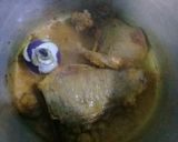 صورة لخطوة 1 من وصفة الزبيب مرقة بالعسل 🍯