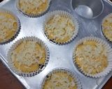 Foto langkah ke 5 dari resep Sausage Cheese Muffin.