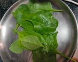 A picture of step 1 of Palak Pakora.