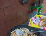 Foto langkah ke 10 dari resep Nasi Goreng Seafood.