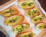 Hình bước làm 4 của món Bánh mì nướng bơ tỏi