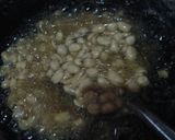 Foto langkah ke 5 dari resep Kacang Bawang Gurih.