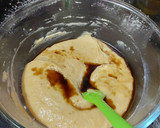 A picture of step 4 of Carrot & Dates Cake.