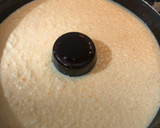 Foto del paso 6 de la receta: Torta de bananas y caramelos de dulce de leche