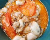 Hình bước làm 3 của món Canh Hàu Nấu Rau Răm