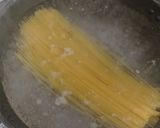 Foto langkah ke 1 dari resep Spaghetti Saus Carbonara.