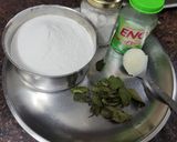 A picture of step 1 of गोली इडली.