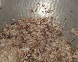 A picture of step 2 of Veg Pulao.