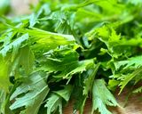 Hình bước làm 2 của món Sườn Heo Nấu Cải Xanh Đuôi Phụng