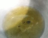 A picture of step 2 of Chana dal halwa.