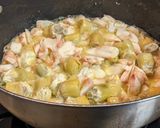 Foto del paso 2 de la receta: Arroz salteado con pulpo y alcachofas baby