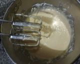 A picture of step 4 of Simple Strawberry Cheesecake.