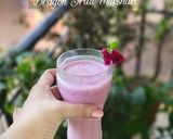 A picture of step 4 of Dragon Fruit Milkshake.