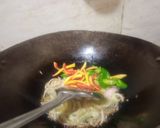 A picture of step 2 of Vegetable noodles.