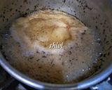 A picture of step 3 of Elaichi wali chai.