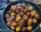 A picture of step 5 of Aloo Achari.