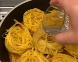 Foto del passaggio 7 della ricetta Tagliatelle seppie e moscardini