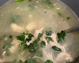 Foto del paso 5 de la receta: Sopa de espinaca, pollo y gnocchi 🍜