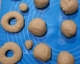 Foto langkah ke 3 dari resep Donat Maizena.