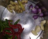 Foto langkah ke 1 dari resep Seblak ceker (kering).