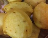 दही भल्ला चाट पापड़ी (Dahi bhalla chaat papadi recipe in Hindi) रेसिपी चरण 1 फोटो