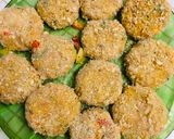 A picture of step 3 of Salmon patties.
