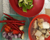Foto langkah ke 1 dari resep Balado ASIN JAMBAL PETE.