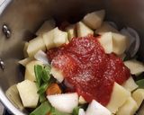 Foto del paso 2 de la receta: Pasta tiburón con patatas y pollo