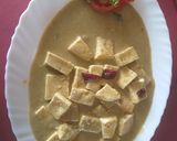 A picture of step 3 of Shahi Nawabi paneer white gravy restaurant style.