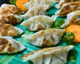 Hình bước làm 3 của món Gyoza yaki (há cảo Nhật)