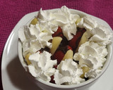 Foto del paso 4 de la receta: Fresas y peras chocolateadas con nata 🍓🍐🍶😋