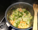 Foto del paso 7 de la receta: Calabacín, brócoli y zanahoria con bacalao y salmón