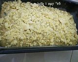 Foto langkah ke 4 dari resep Banana Bread Streusel 😘 super moist and yummy!! (No Mixer) Recommended.