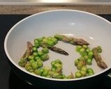 Foto del paso 5 de la receta Ensalada de vieiras con aliño de su coral