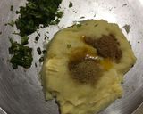 A picture of step 2 of Potato Sandwich.