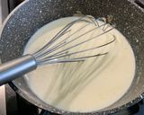 Une image de l'étape 4 de Sauce béchamel aux épices italiennes.
