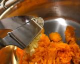 Füstösen pikáns sütőtökkrémleves recept fázis 1 fotója